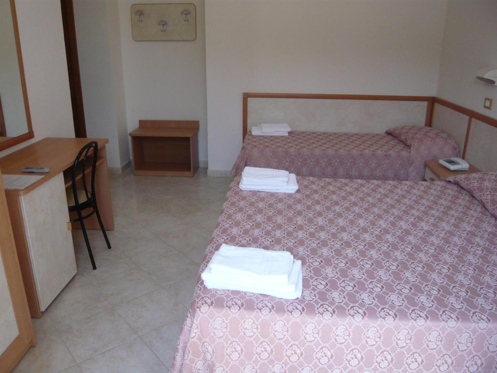 Hotel Calipso ليدو ديلي ايستينسي المظهر الخارجي الصورة